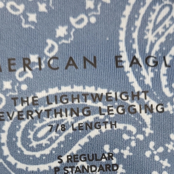 American Eagle Blue Bandana Everything Leggings  Size Small - Picture 13 of 17
